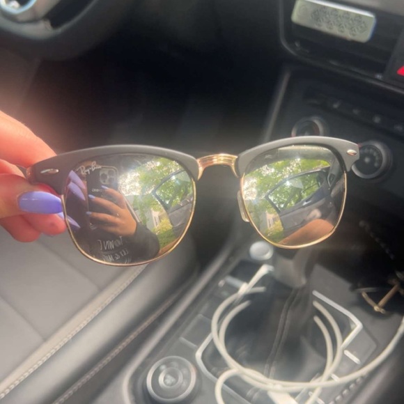 NEW RAY BANS!!!! WORN ONCE - Picture 3 of 6